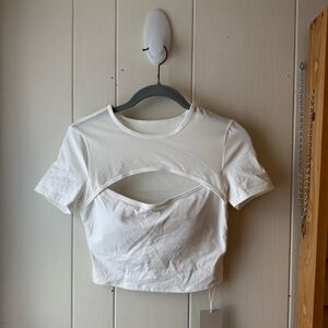 HALARA White Mesh Front Crop S/S Activewear Top